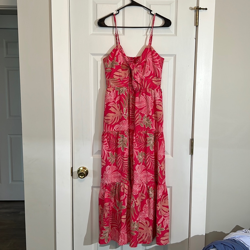 Gorgeous tie front tropical print maxi dress